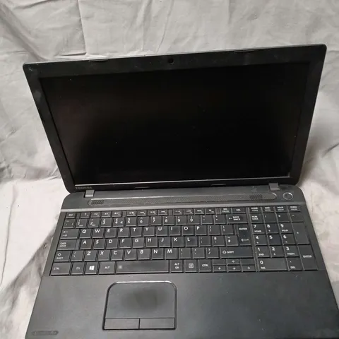 TOSHIBA SATELLITE PRO C50-A-1E6 LAPTOP