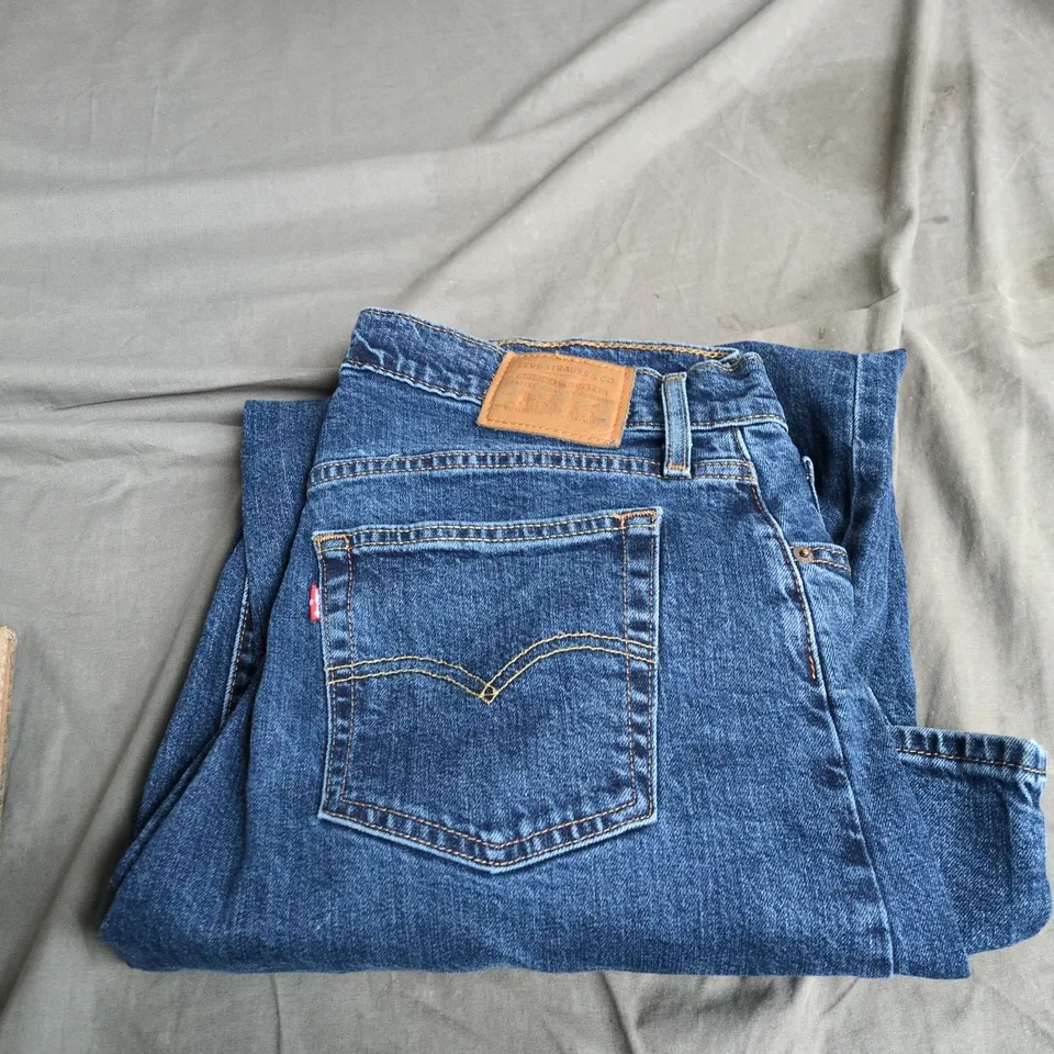 LEVI'S 72B HIGH RISE WIDE-LEG JEANS – UK 32