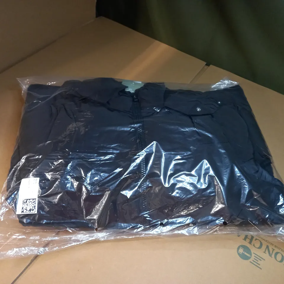 PACKAGED H&M BLACK PADDED WINTEER COAT - XS
