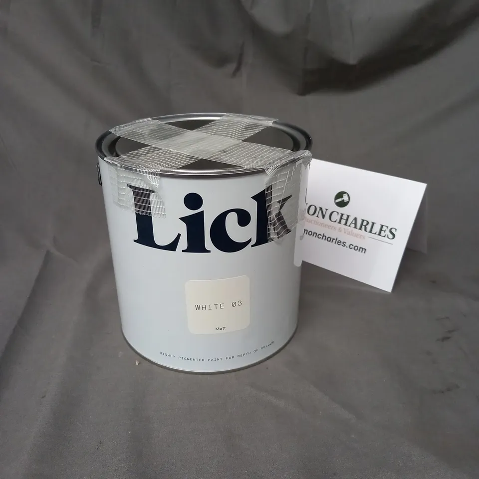 LICK HIGHLY PIGMENTED MATTE INTERIOR PAINT IN WHITE 03 - COLLECTION ONLY 