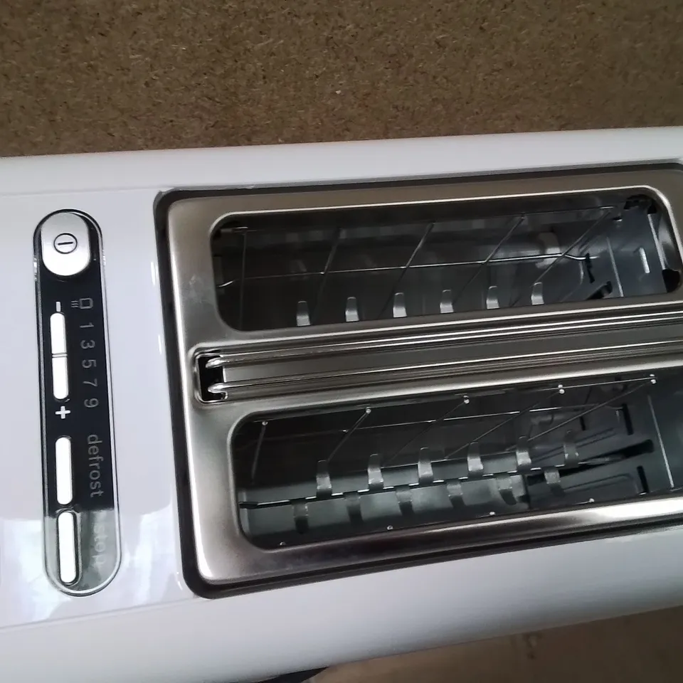 BOXED BOSCH STYLINE 2 SLICE TOASTER WHITE TAT8611NGB