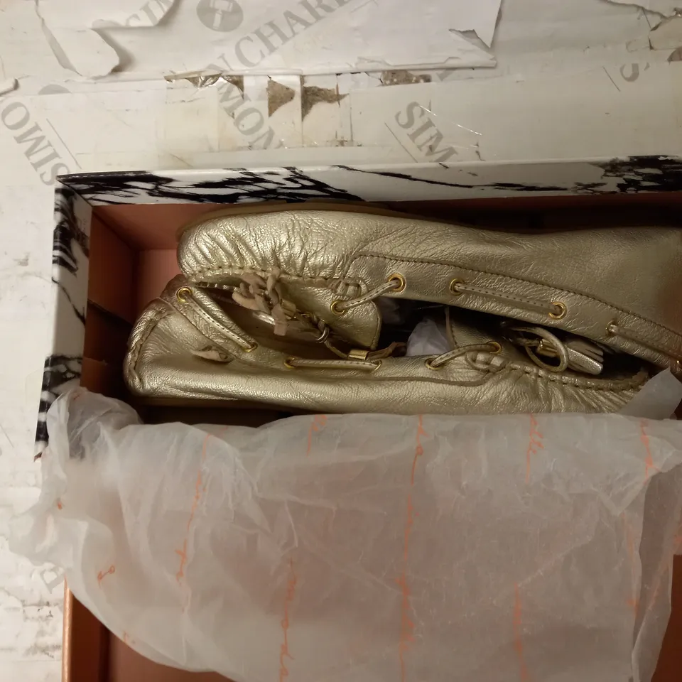 MODA IN PELLE ARCADE GOLD SIZE 39