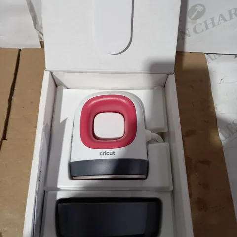 BOXED CRICUT EASYPRESS MINI