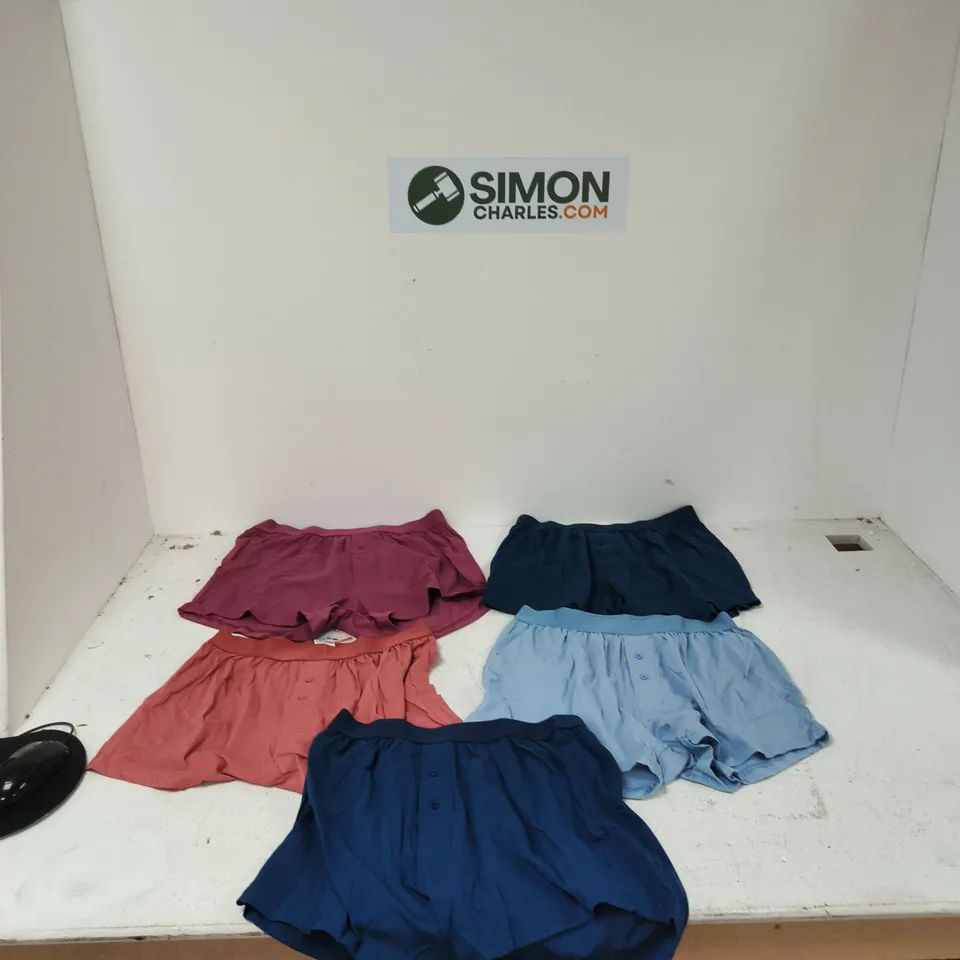 MEN'S BOXERS – MIXED COLOURS, UK 33/35 (5 PAIRS)