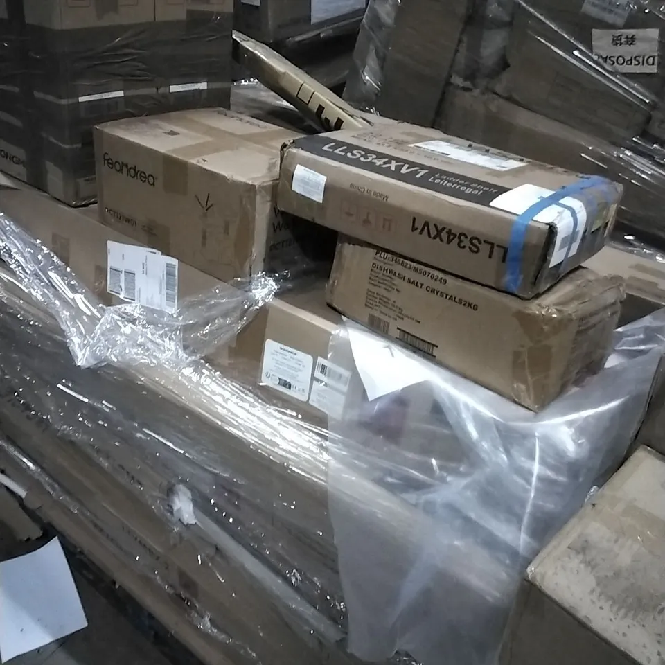 PALLET OF HOUSEHOLD ITEMS TO INCLUDE TRASH CAN, CAT TREE, LADDER SHELF, CLAMP AWNING AND OTHER ASSORTED ITEMS...