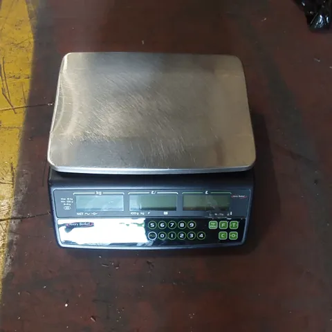 AVERY BERKEL DIGITAL SCALE