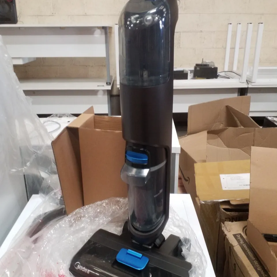 BOXED MIDEA WET AND DRY CORDLESS VACUUM CLEANER