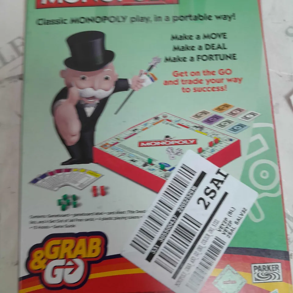 MONOPOLY GRAB AND GO RRP £7.99