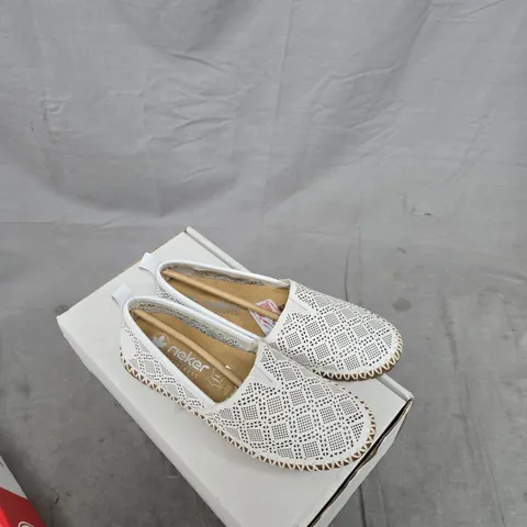 RIEKER ANTISTRESS WHITE PERFORATED SLIP-ON SHOES – UK 5 (EU 38)