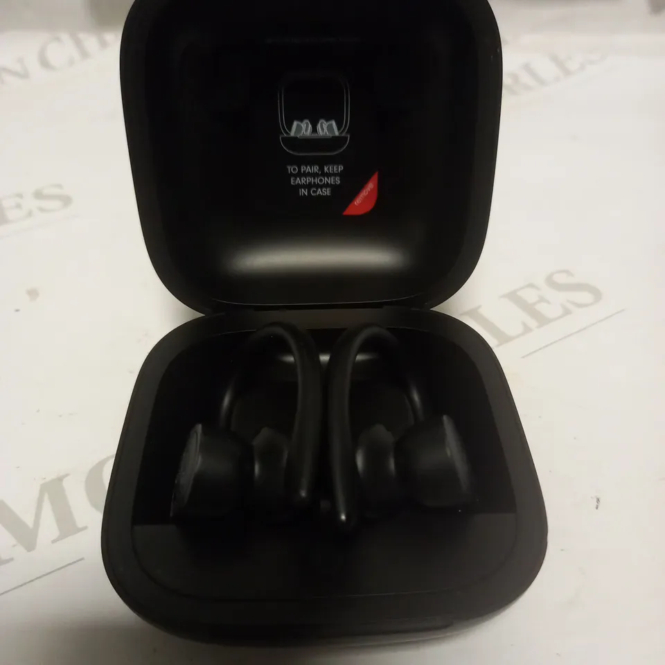BEATS POWERBEATS PRO TRUE WIRELESS EARBUDS, BLACK