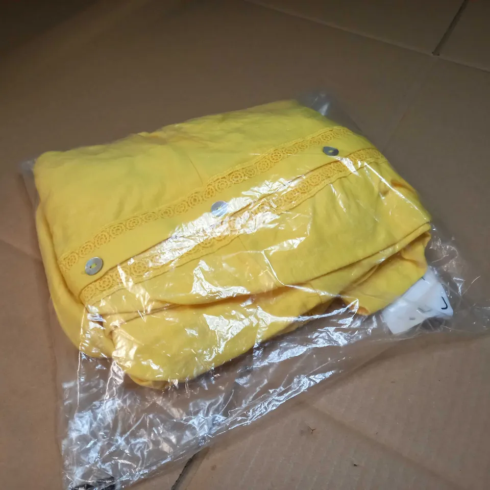 V VIBRANT YELLOW BUTTON THROUGH SHIRT DRESS - SIZE 18