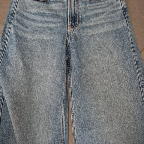 HOLLISTER ULTRA HIGH RISE WIDE LEG JEANS IN BLUE SIZE 32 REGULAR