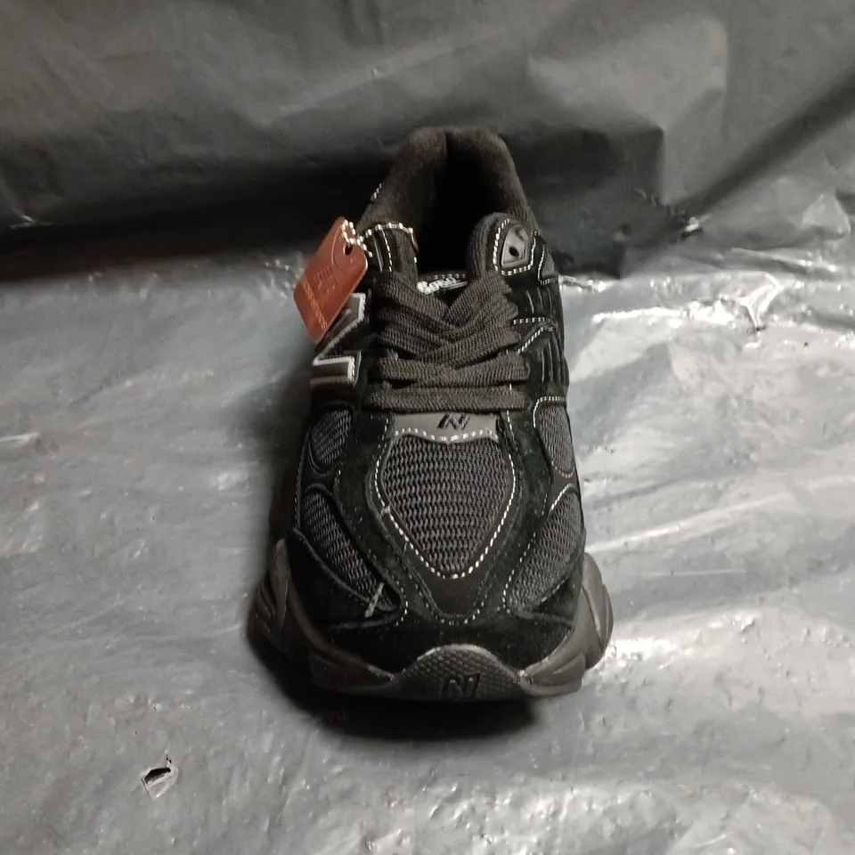 PAIR OF NEW BALANCE 9060 TRAINERS IN BLACK SIZE UK 5.5