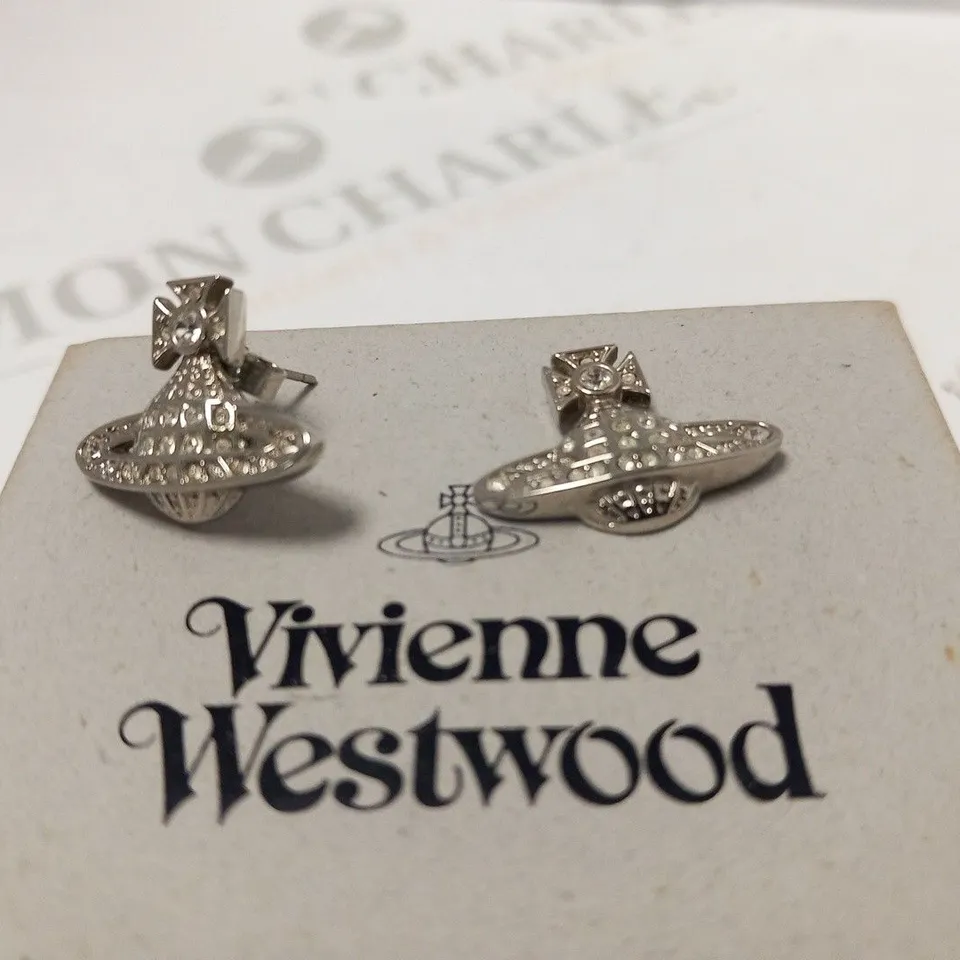 BOXED VIVIENNE WESTWOOD BAS RELIEF EARRINGS 