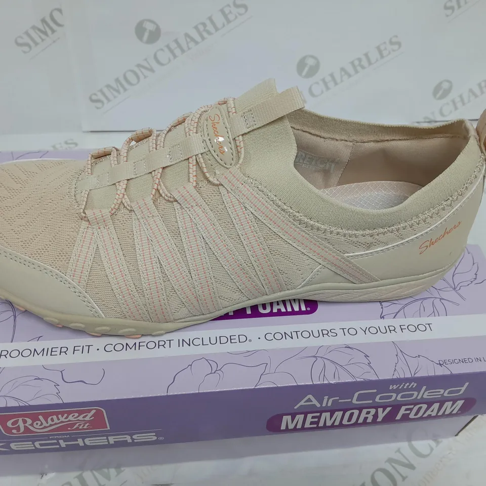 RELAXED FIT AIR COOLED MEMORY FOAM BIEGE SIZE 7