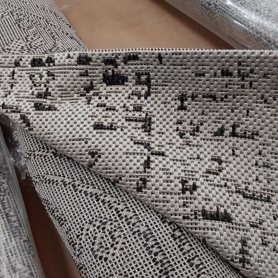 BRAND NEW BOXED PACO HOME GREY RUG 160X220CM