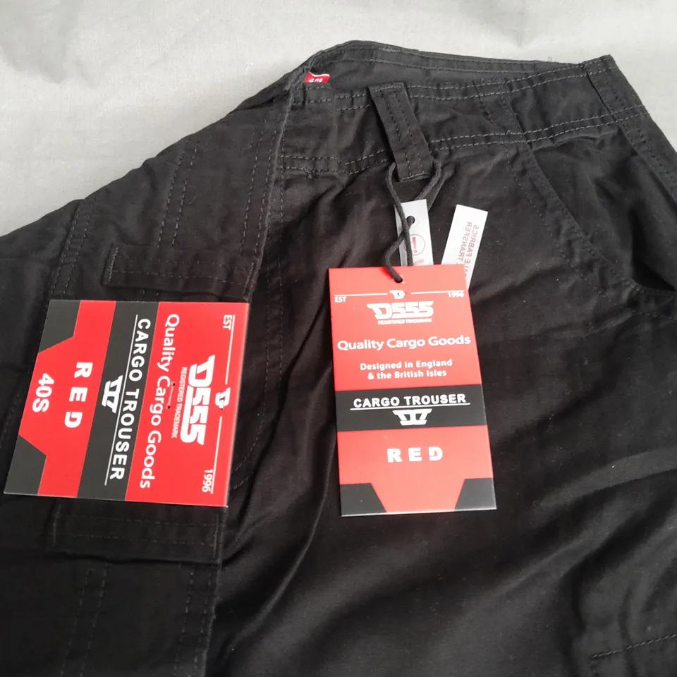 D555 RED CARGO TROUSERS - 40S