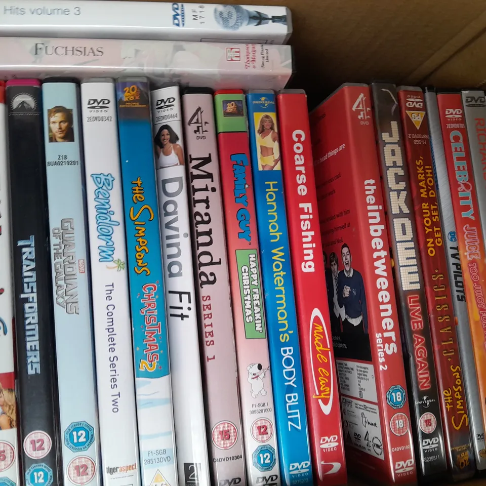 BOX OF APPROXIMATELY 20 ASSORTED DVDS TO INCLUDE 28 WEEKS LATER, THE GREAT WAR WORLD WAR I, RAW, ETC