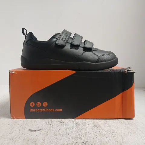 BOXED PAIR OF BGREATER VELCRO STRAP SHOES IN BLACK SIZE UK 3