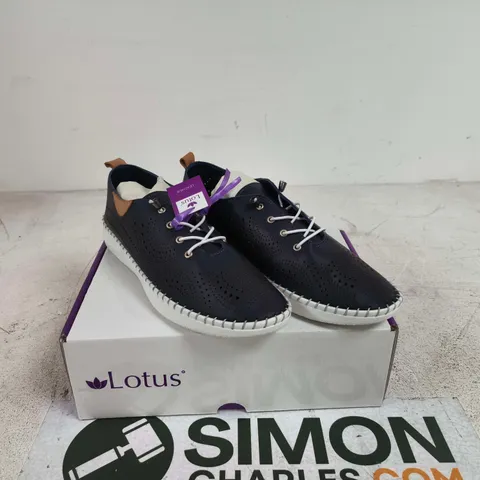 LOTUS TASIA NAVY LEATHER SIZE 41 BOXED