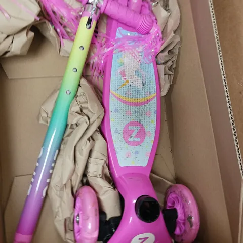 ZINC THREE WHEELED LIGHT UP SCOOTER (UNICORN)