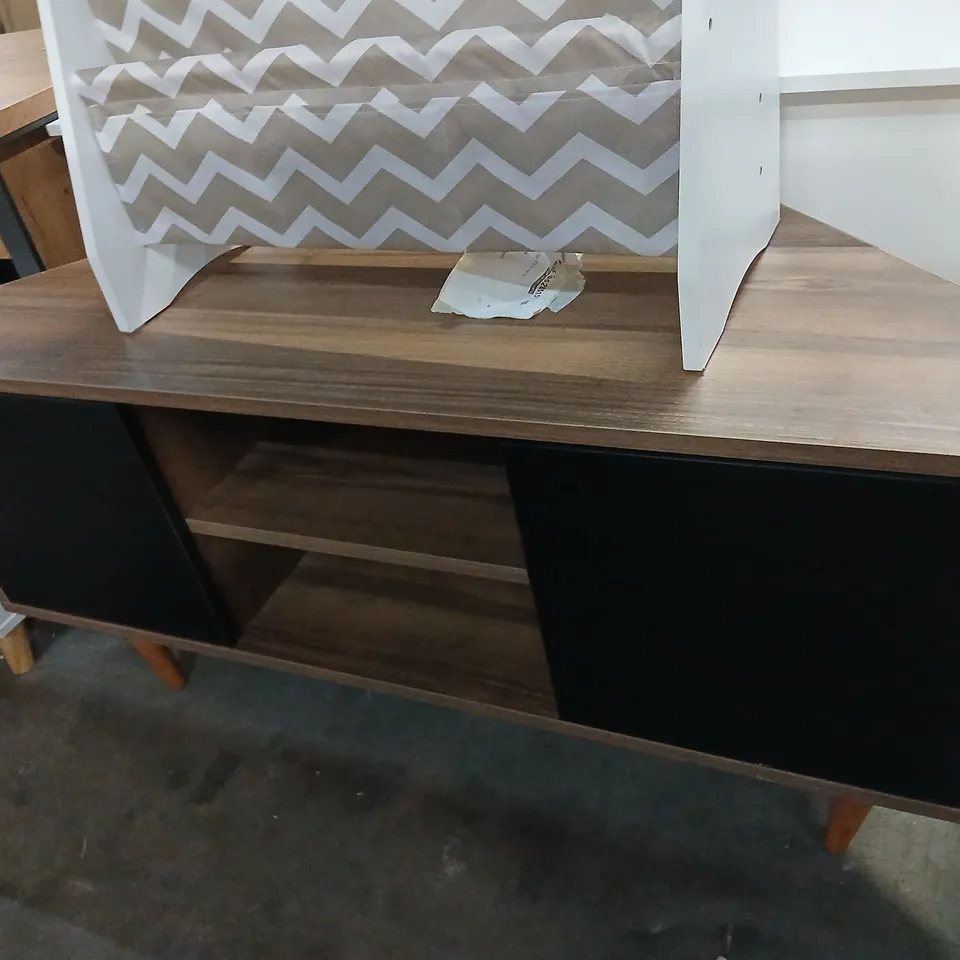 IBARRA TV STAND WALNUT AND BLACK