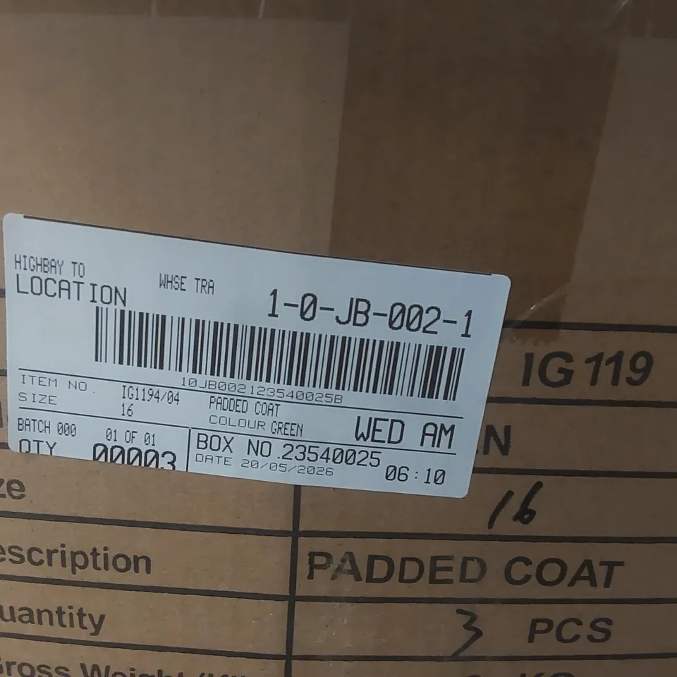 BOX CONTAINING APPROXIMATELY 3x BRAND NEW JD WILLIAMS GREEN PADDED COATS - SIZE 16