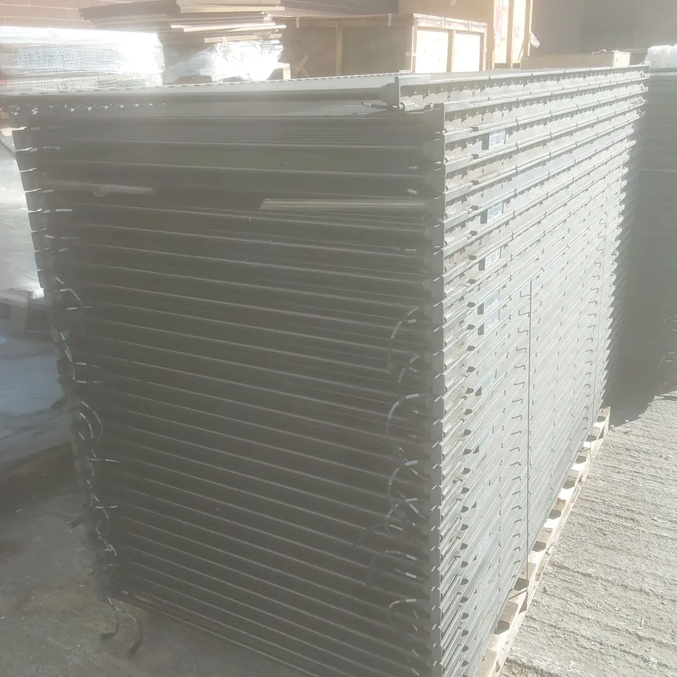 PALLET OF APPROX 30 X SOLYNDRA 200W SOLAR PANELS - MODEL: SL-200-200