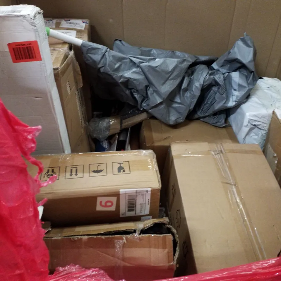 PALLET OF ASSORTED PRODUCTS INCLUDING BABYS PLAYPEN, MICRO CUT SHREDDER, BONNET DRYER, COFFEE TABLE 