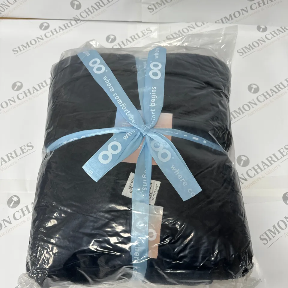 BAGGED THE OODIE FLEECE LINED BLANKET IN BLACK
