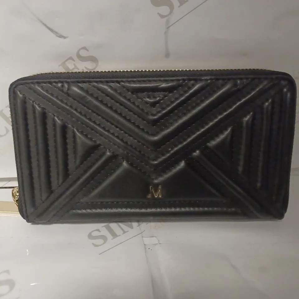 JULIEN MACDONALD LEATHER EFFECT PURSE IN BLACK