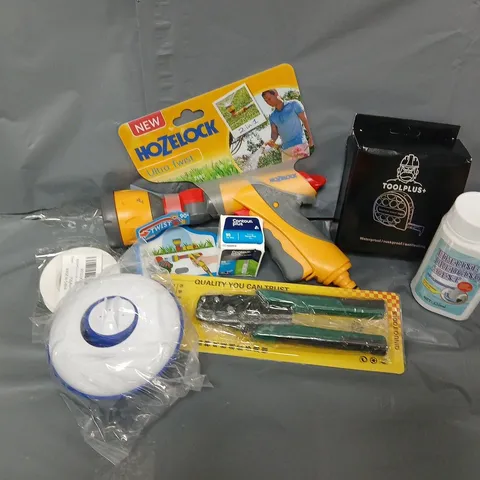 APPROXIMATELY 15 ASSORTED HOUSEHOLD ITEMS TO INCLUDE HOLLOW STEEL TAPE, HOZELOCK ULTRA TWIST, PLIERS, ETC