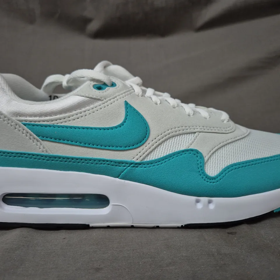 BOXED PAIR OF NIKE AIR MAX 1 '86 SHOES IN WHITE/CYAN UK SIZE 9