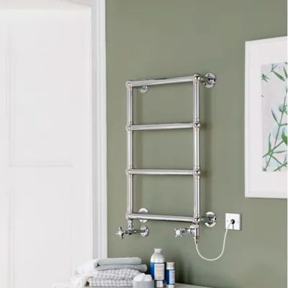 BOXED WALL MOUNTED VERTICAL TRADITIONAL TOWEL RAIL