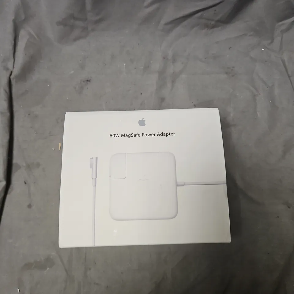 APPLE 60W MAGSAFE POWER ADAPTER – BOXED