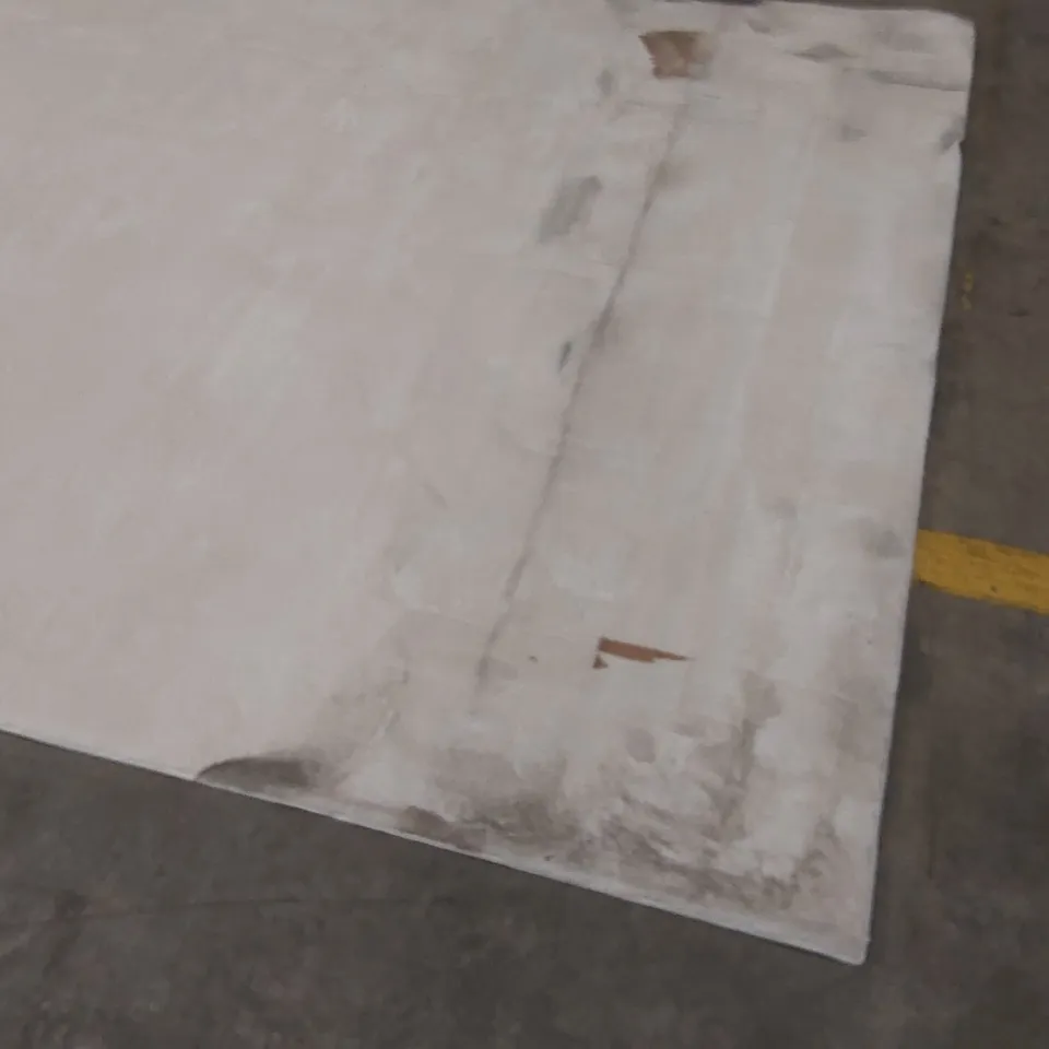 QUALITY DESIGNER AREA RUG - APPROXIMATELY 285 x 200cm