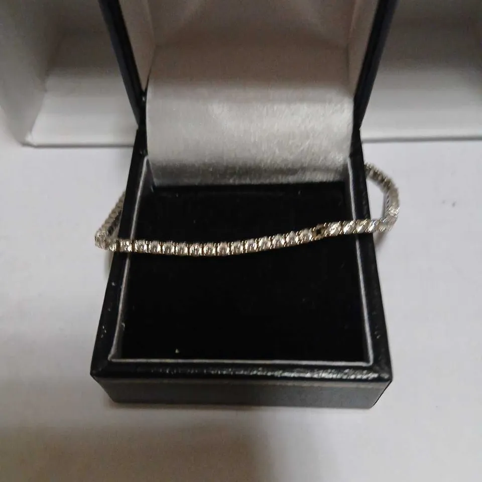 DIAMONIQUE 2.3-2.5CT FINE TENNIS BRACELET STERLING SILVER 