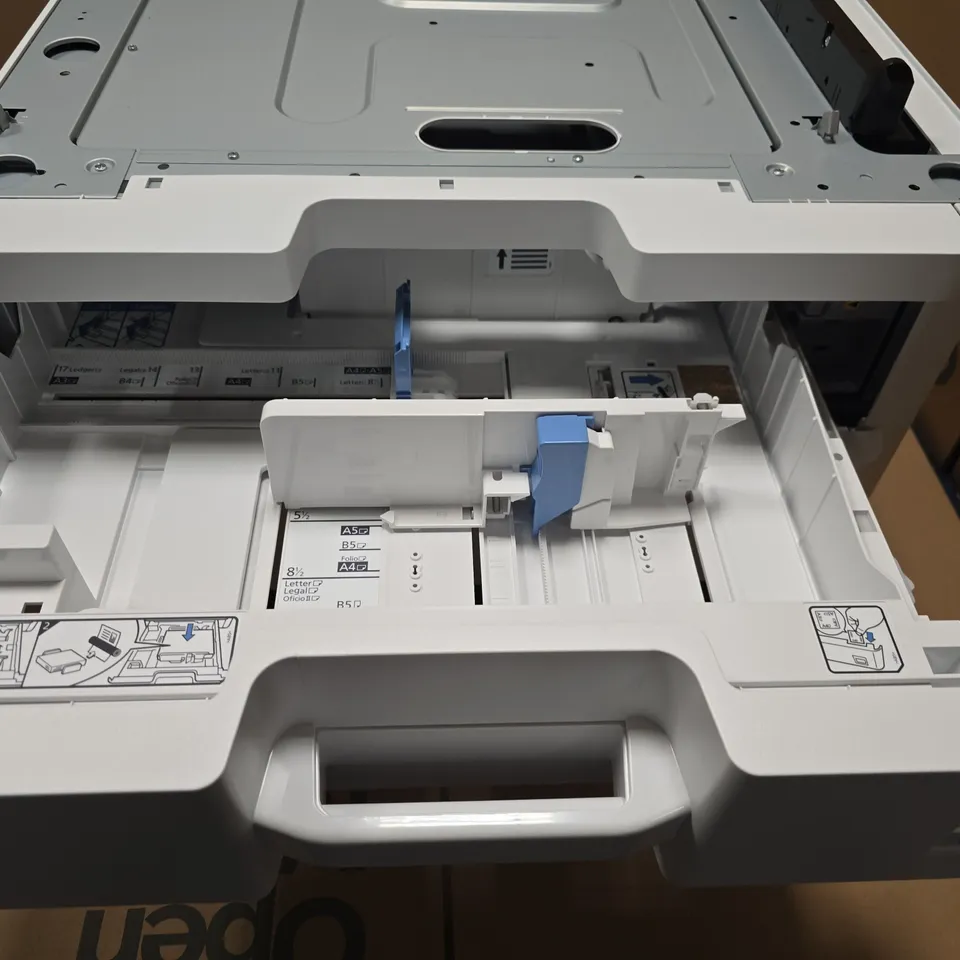 PF -470 PAPER FEEDER IN WHITE