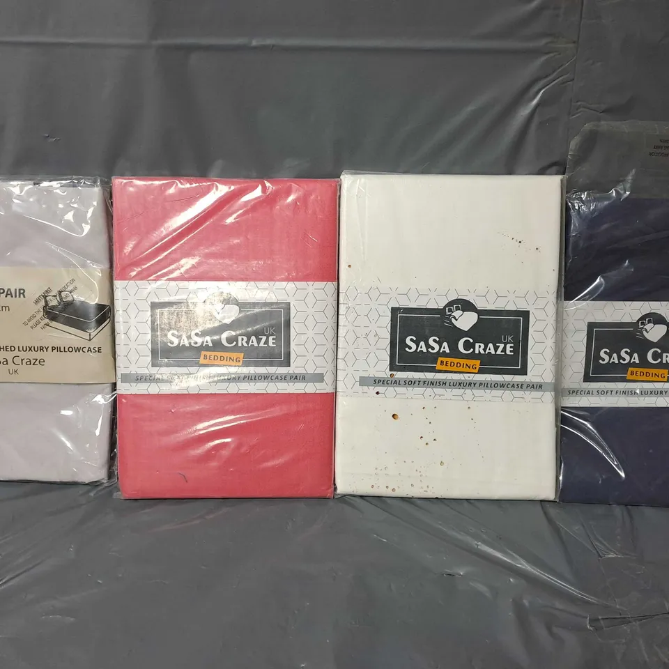 BOX OF APPROXIMATELY 12 ASSORTED BEDDING ITEMS 
