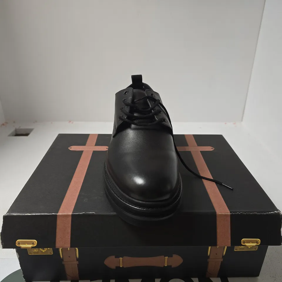 WALK LONDON BROOKLYN DERBY BLACK LEATHER SIZE 10 BOXED
