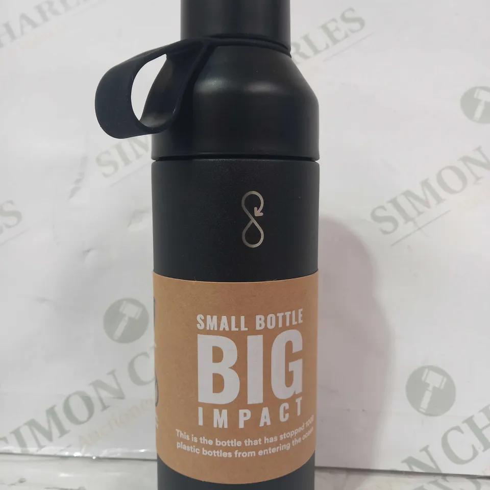 OCEAN BOTTLE 500ML TRAVEL BOTTLE IN OBSIDIAN BLACK