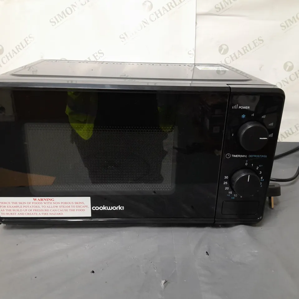 BOXED COOKWORKS 700 WATT MICROWAVE BLACK - COLLECTION ONLY