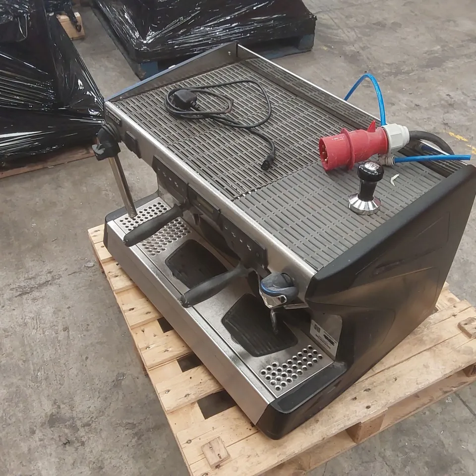 RANCILIO CLASSE 7 2 GROUP COMMERCIAL COFFEE MACHINE WITH ISTEAM