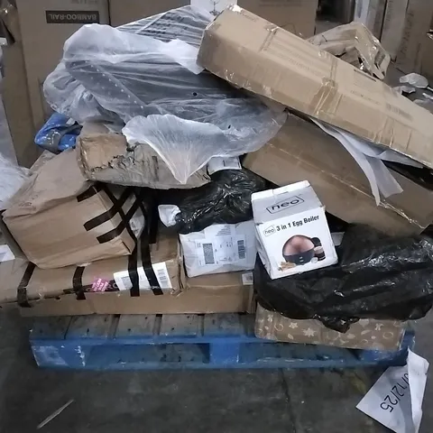 PALLET OF HOUSEHOLD ITEMS TO INCLUDE TROLLEY, ACRYLIC DOG DECORATION, 3CIN 1 EGG BOILER AND OTHER ASSORTED ITEMS...
