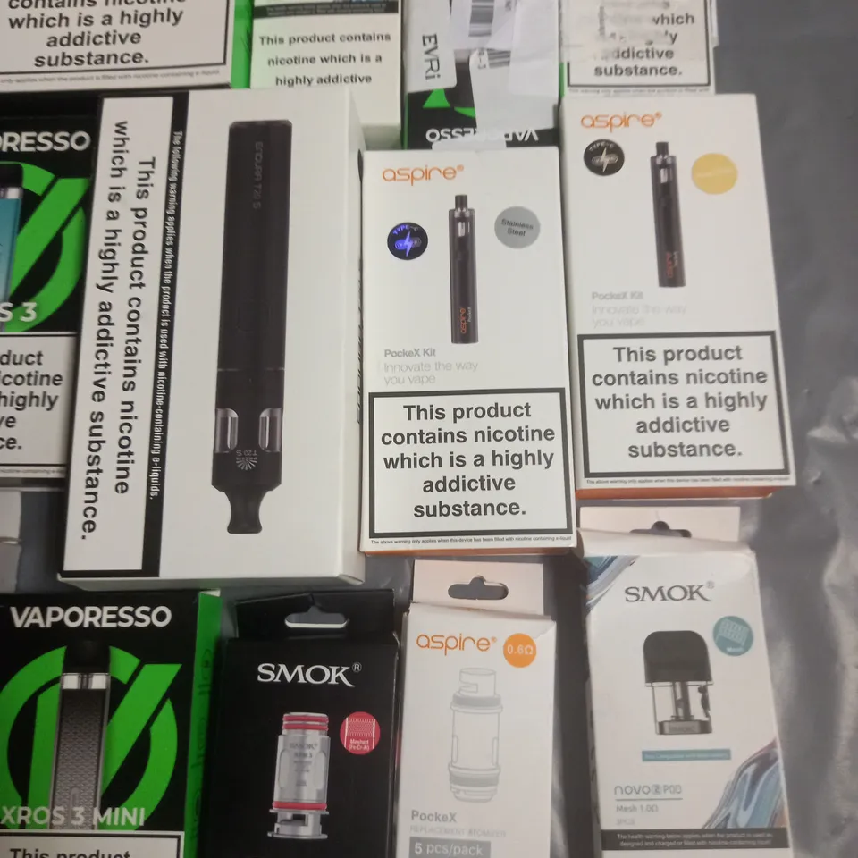 LOT OF APPROXIMATELY 20 ASSORTED VAPING ITEMS AND ACCESSORIES TO INCLUDE VAPORESSO, ASPIRE AND SMOK