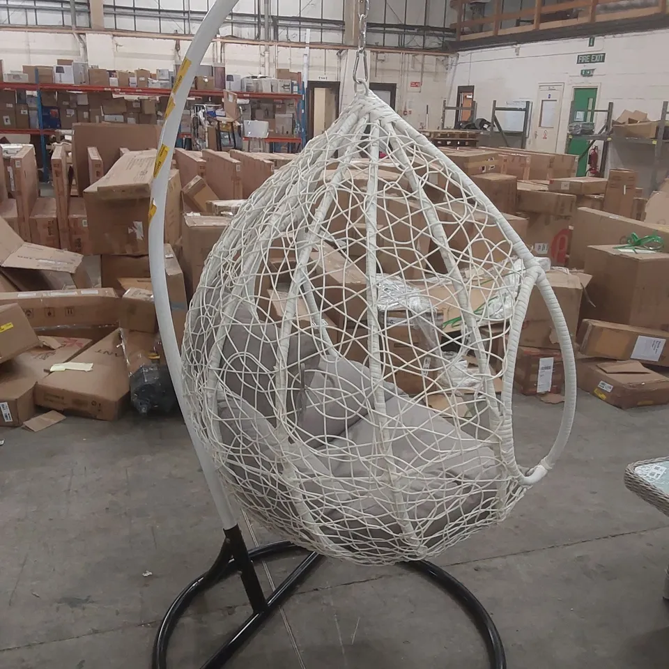 DESIGNER EGG CHAIR WITH CUSHION GARDEN SWING SEAT