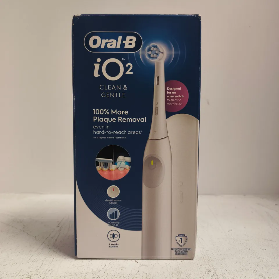 ORAL-B IO2 ELECTRIC TOOTHBRUSH – BOXED