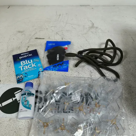 APPROXIMATELY 10 ASSORTED HOUSEHOLD PRODUCTS TO INCLUDE BLU TACK, HOME DECOR, CLEANING CITRIC ACID ETC