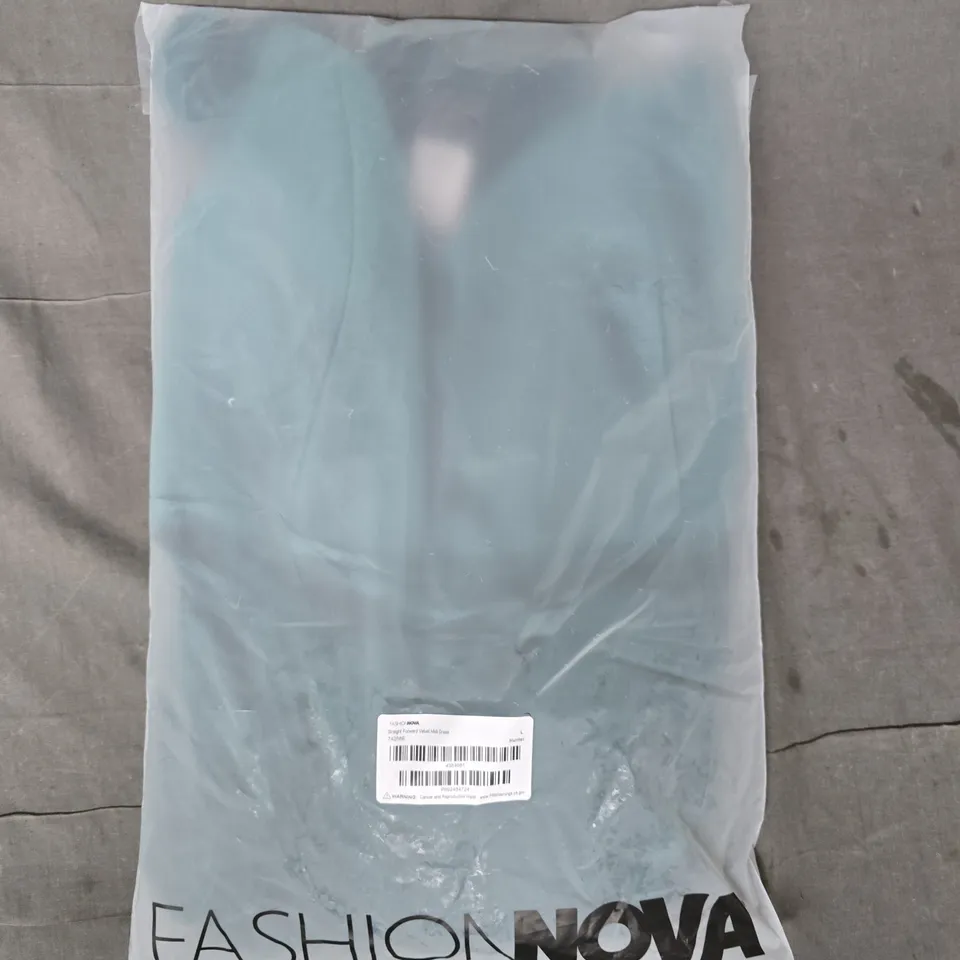 FASHION NOVA STRAIGHT FORWARD VELVET MIDI DRESS IN HUNTER GREEN SIZE LARGE
