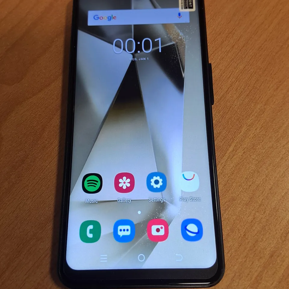 BOXED NEW GO SMART 16GB ANDROID SMART PHONE